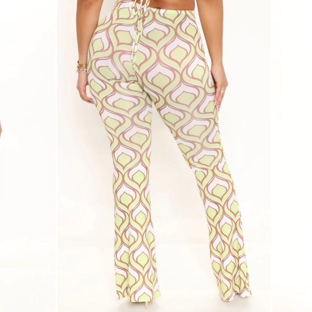 Fashion nova In a trance flare pants